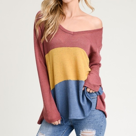 Color Block Long Sleeve Knit Top - Picture 3 of 8